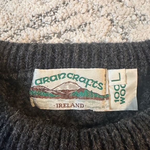 Men's Classic Cable Aran Irish Fisherman Knit Sweater - charcoal - Picture 4 of 7